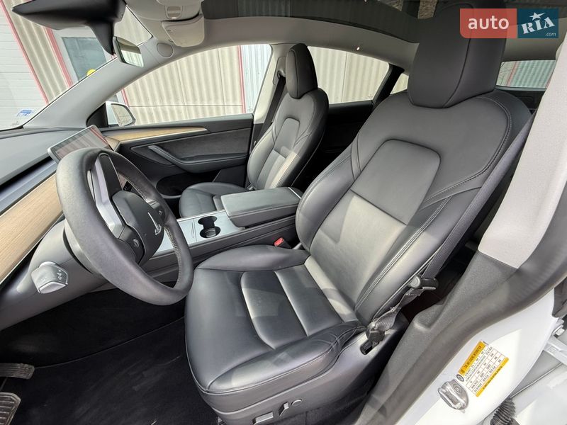 Позашляховик / Кросовер Tesla Model Y 2022 в Львові фото 17 Позашляховик / Кросовер Tesla Model Y 2022 в Львові