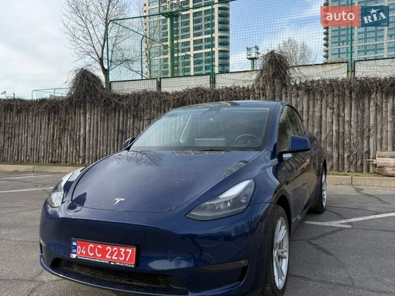 Позашляховик / Кросовер Tesla Model Y 2023 в Дніпрі фото Позашляховик / Кросовер Tesla Model Y 2023 в Дніпрі
