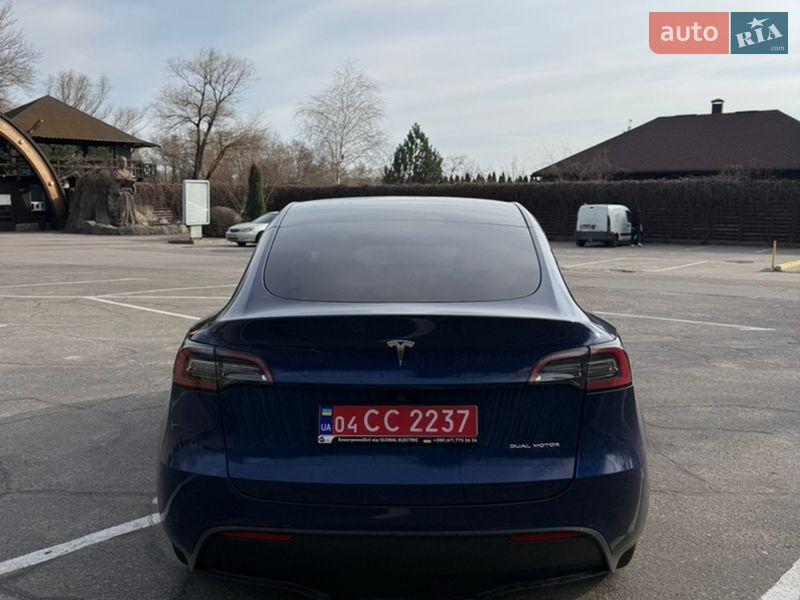 Позашляховик / Кросовер Tesla Model Y 2023 в Дніпрі фото 6 Позашляховик / Кросовер Tesla Model Y 2023 в Дніпрі