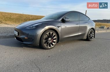 Позашляховик / Кросовер Tesla Model Y 2023 в Дніпрі