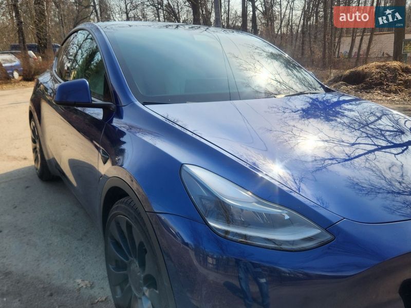 Tesla Model Y 2022