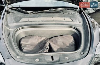 Внедорожник / Кроссовер Tesla Model Y 2023 в Днепре