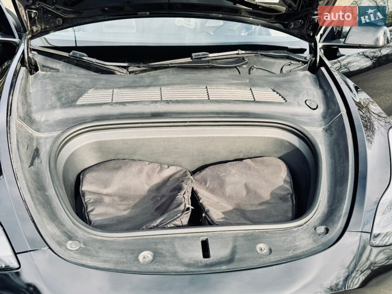 Внедорожник / Кроссовер Tesla Model Y 2023 в Днепре фото 8 Внедорожник / Кроссовер Tesla Model Y 2023 в Днепре