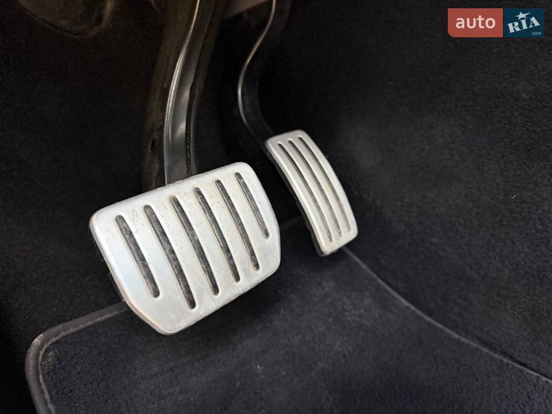 Внедорожник / Кроссовер Tesla Model Y 2022 в Киеве фото 36 Внедорожник / Кроссовер Tesla Model Y 2022 в Киеве