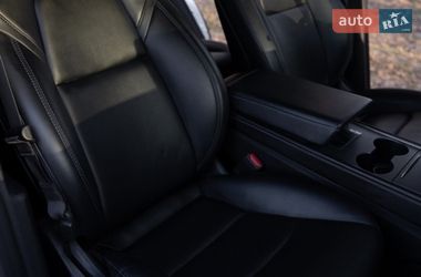 Внедорожник / Кроссовер Tesla Model Y 2021 в Киеве