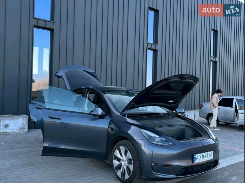Внедорожник / Кроссовер Tesla Model Y 2023 в Первомайске фото 2 Внедорожник / Кроссовер Tesla Model Y 2023 в Первомайске