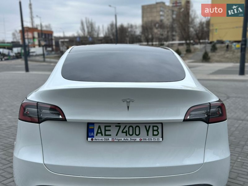 Внедорожник / Кроссовер Tesla Model Y 2023 в Днепре фото 17 Внедорожник / Кроссовер Tesla Model Y 2023 в Днепре
