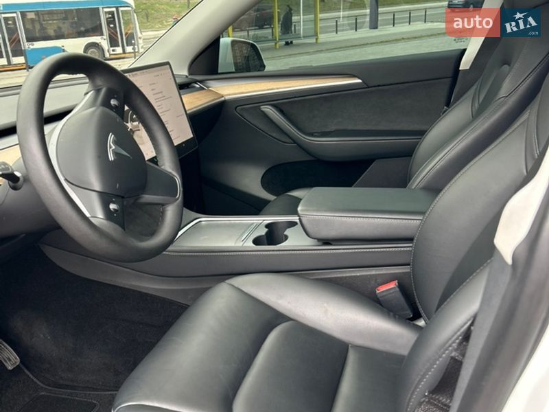 Внедорожник / Кроссовер Tesla Model Y 2023 в Днепре фото 26 Внедорожник / Кроссовер Tesla Model Y 2023 в Днепре