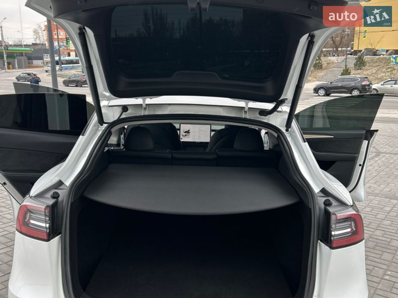 Внедорожник / Кроссовер Tesla Model Y 2023 в Днепре фото 39 Внедорожник / Кроссовер Tesla Model Y 2023 в Днепре