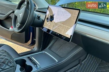 Позашляховик / Кросовер Tesla Model Y 2021 в Надвірній