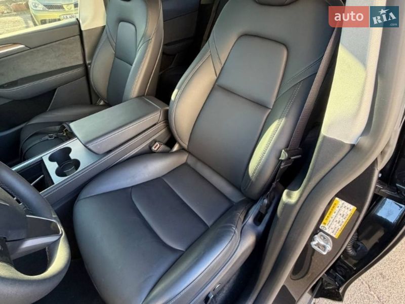 Внедорожник / Кроссовер Tesla Model Y 2025 в Киеве фото 12 Внедорожник / Кроссовер Tesla Model Y 2025 в Киеве