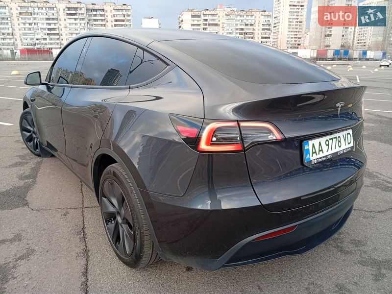 Внедорожник / Кроссовер Tesla Model Y 2025 в Киеве фото 28 Внедорожник / Кроссовер Tesla Model Y 2025 в Киеве