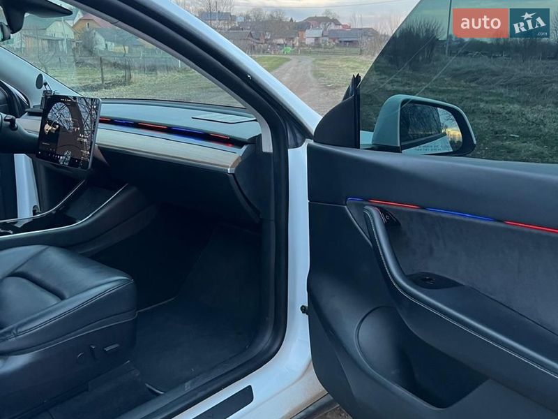 Внедорожник / Кроссовер Tesla Model Y 2020 в Самборе