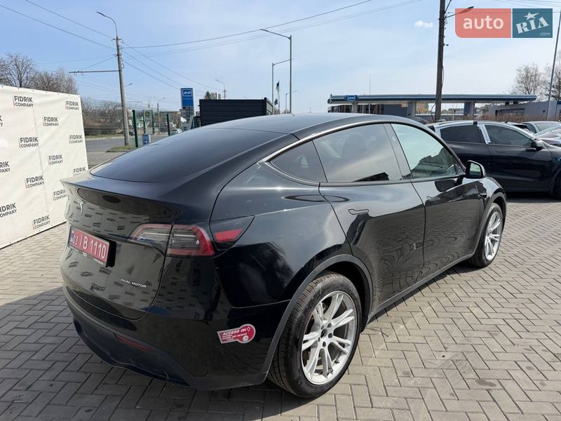 Позашляховик / Кросовер Tesla Model Y 2023 в Луцьку фото 3 Позашляховик / Кросовер Tesla Model Y 2023 в Луцьку