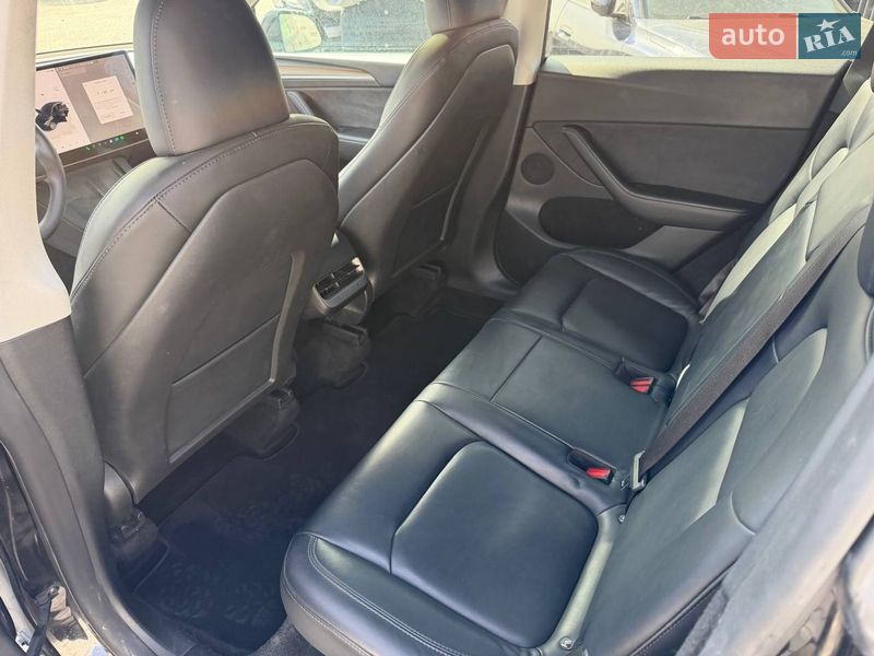 Позашляховик / Кросовер Tesla Model Y 2023 в Луцьку фото 14 Позашляховик / Кросовер Tesla Model Y 2023 в Луцьку