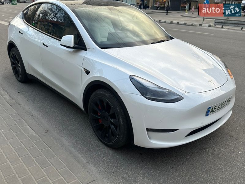 Внедорожник / Кроссовер Tesla Model Y 2021 в Днепре
