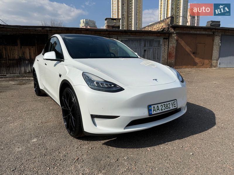Позашляховик / Кросовер Tesla Model Y 2021 в Києві фото 3 Позашляховик / Кросовер Tesla Model Y 2021 в Києві