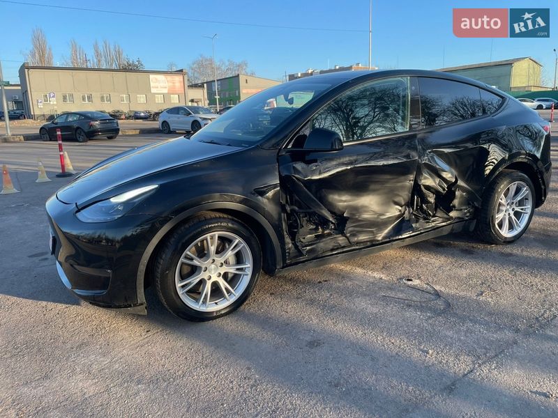 Внедорожник / Кроссовер Tesla Model Y 2022 в Ровно фото 2 Внедорожник / Кроссовер Tesla Model Y 2022 в Ровно