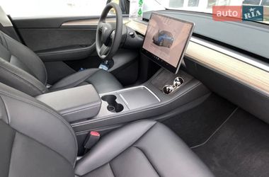 Внедорожник / Кроссовер Tesla Model Y 2024 в Тернополе