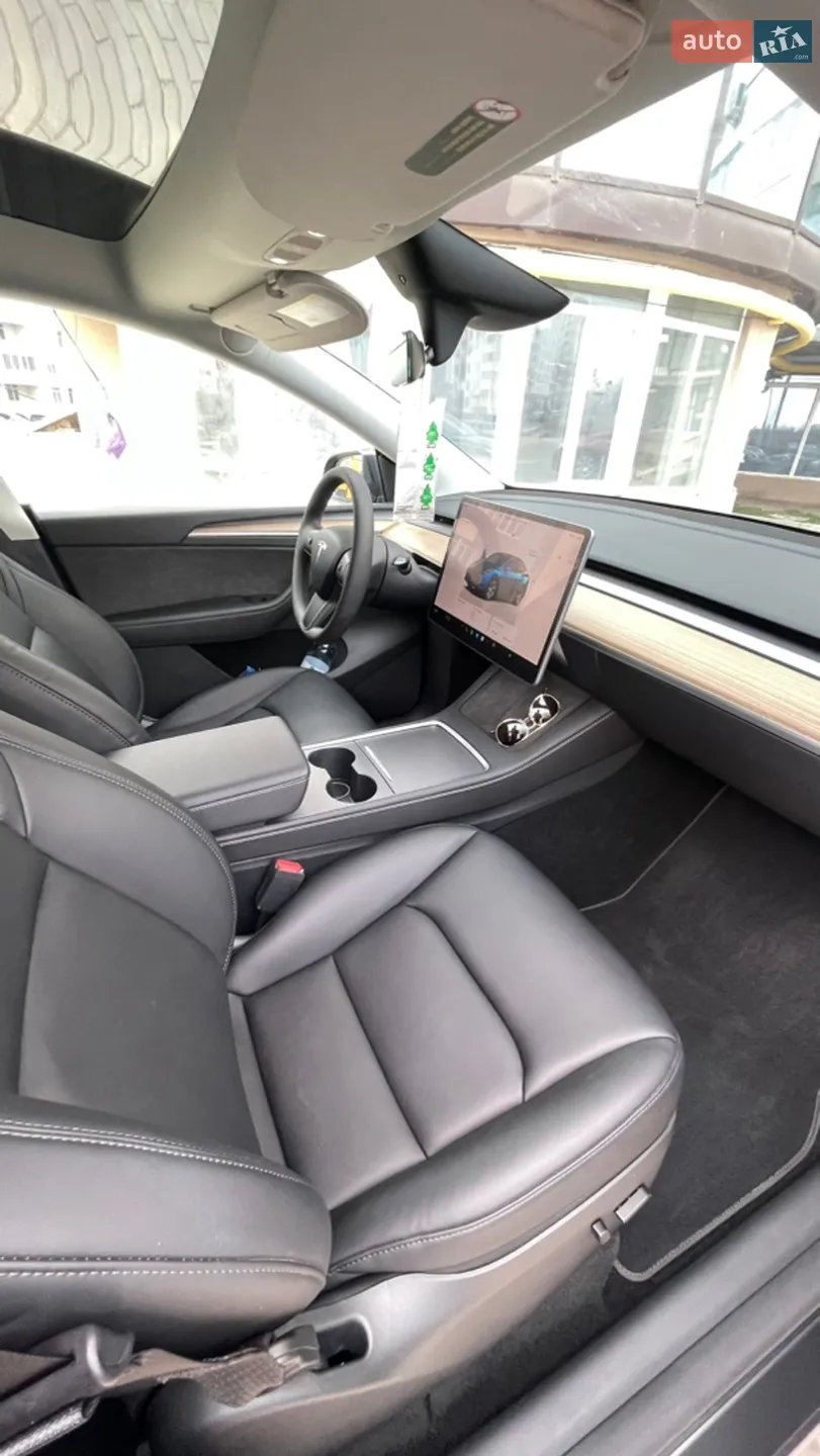 2024 Tesla Model Y - мініатюра 18