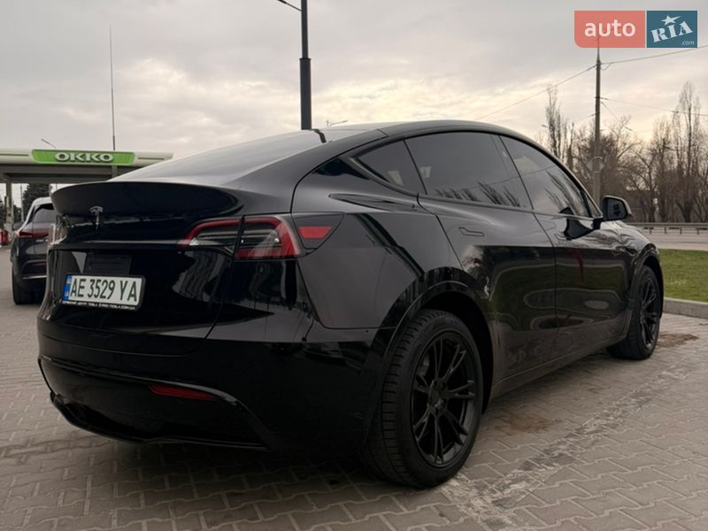 Внедорожник / Кроссовер Tesla Model Y 2023 в Днепре