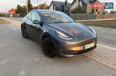 Позашляховик / Кросовер Tesla Model Y 2020 в Києві