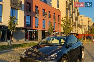 Позашляховик / Кросовер Tesla Model Y 2021 в Львові