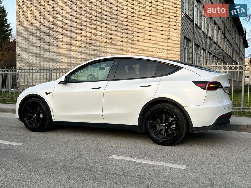 Внедорожник / Кроссовер Tesla Model Y 2021 в Львове фото 29 Внедорожник / Кроссовер Tesla Model Y 2021 в Львове