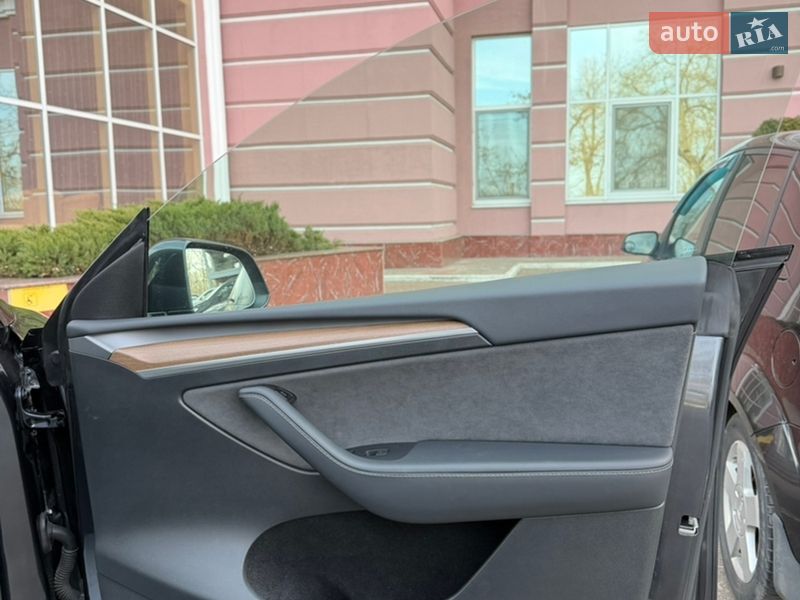 Внедорожник / Кроссовер Tesla Model Y 2024 в Одессе фото 48 Внедорожник / Кроссовер Tesla Model Y 2024 в Одессе