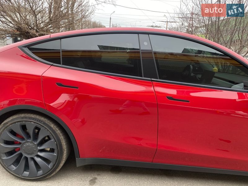 Внедорожник / Кроссовер Tesla Model Y 2021 в Днепре