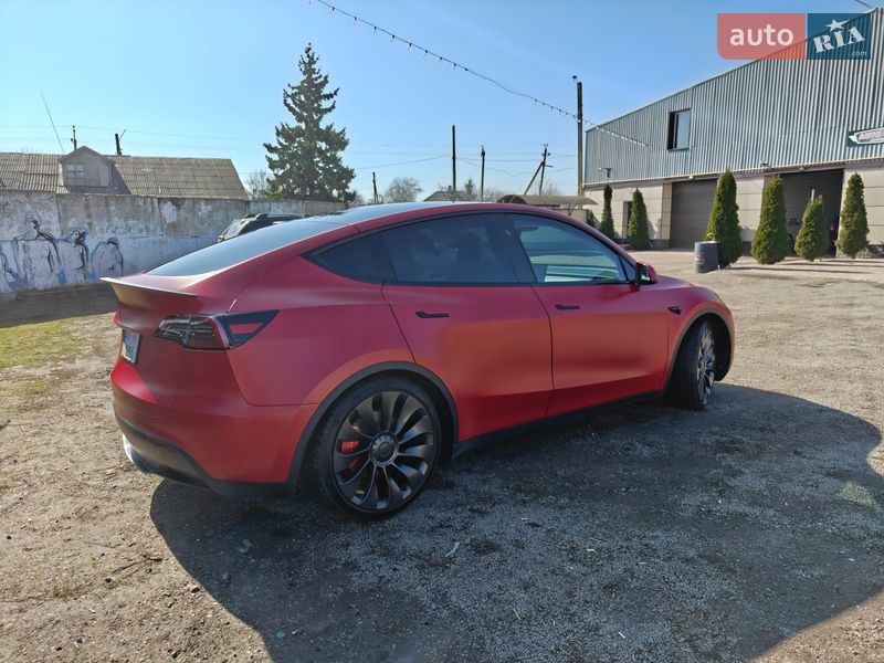 Внедорожник / Кроссовер Tesla Model Y 2023 в Лозовой