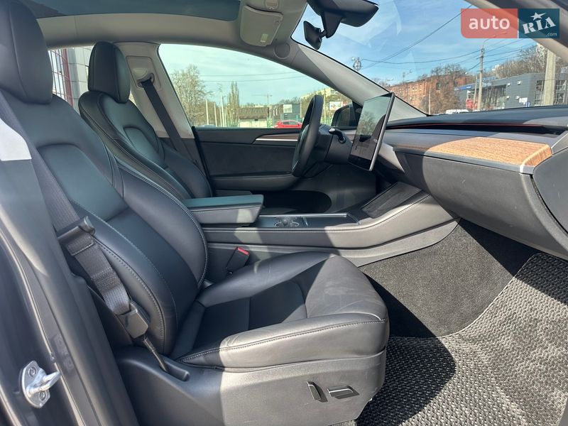 Внедорожник / Кроссовер Tesla Model Y 2023 в Харькове