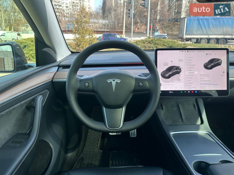 Внедорожник / Кроссовер Tesla Model Y 2023 в Харькове