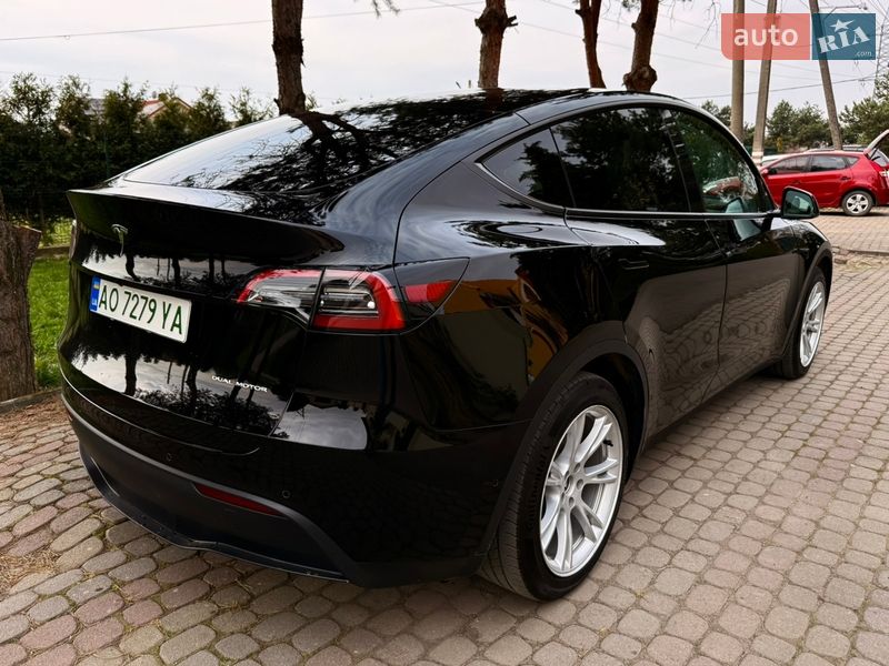 Позашляховик / Кросовер Tesla Model Y 2022 в Ужгороді