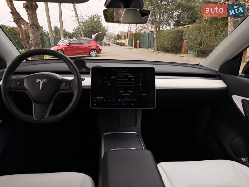 Позашляховик / Кросовер Tesla Model Y 2022 в Ужгороді