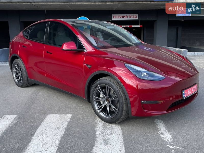 Внедорожник / Кроссовер Tesla Model Y 2024 в Киеве фото 9 Внедорожник / Кроссовер Tesla Model Y 2024 в Киеве