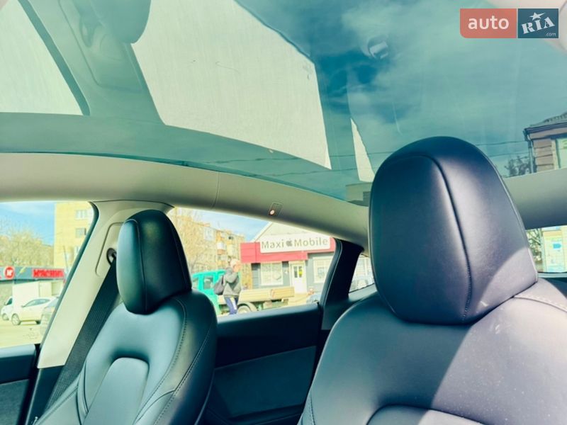 Внедорожник / Кроссовер Tesla Model Y 2023 в Новомосковске