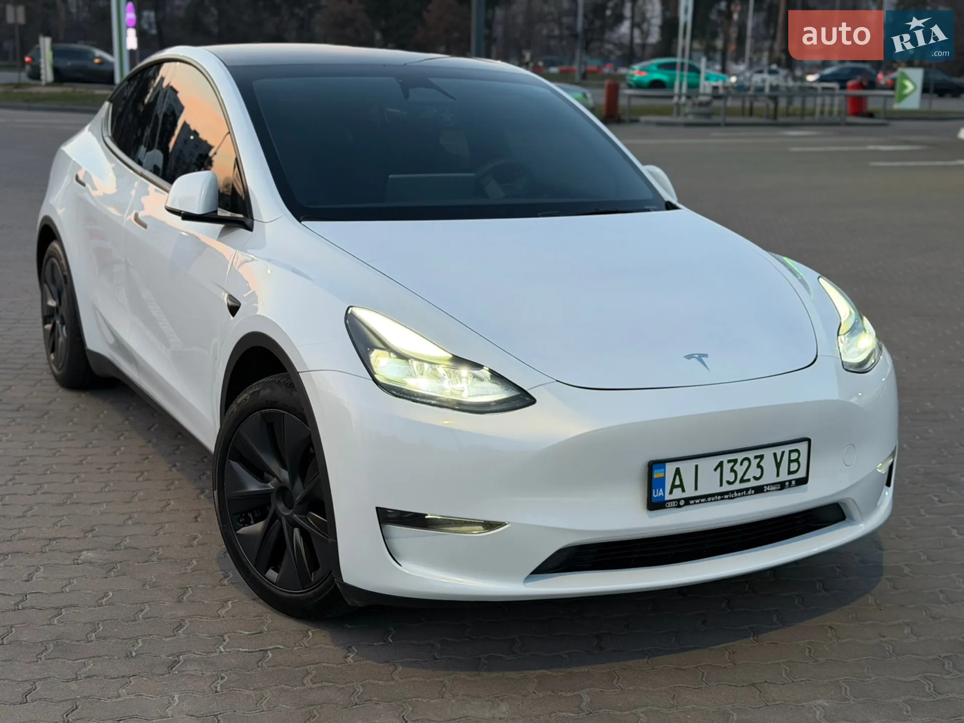 2024 Tesla Model Y - мініатюра 6