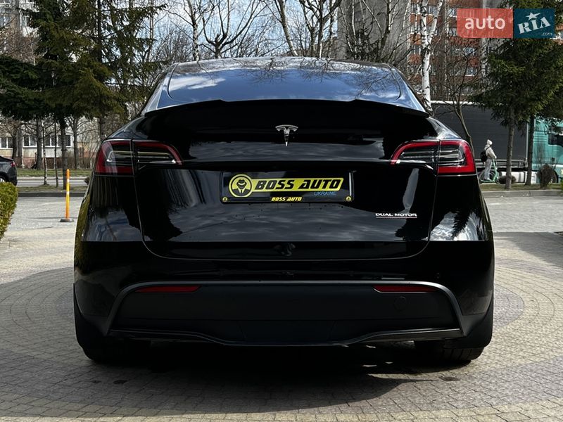 Внедорожник / Кроссовер Tesla Model Y 2021 в Львове