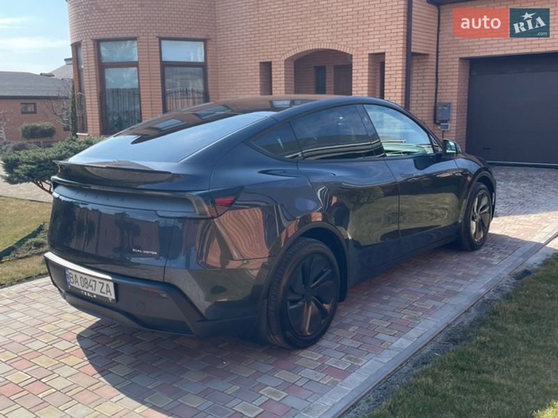 Внедорожник / Кроссовер Tesla Model Y 2025 в Кропивницком