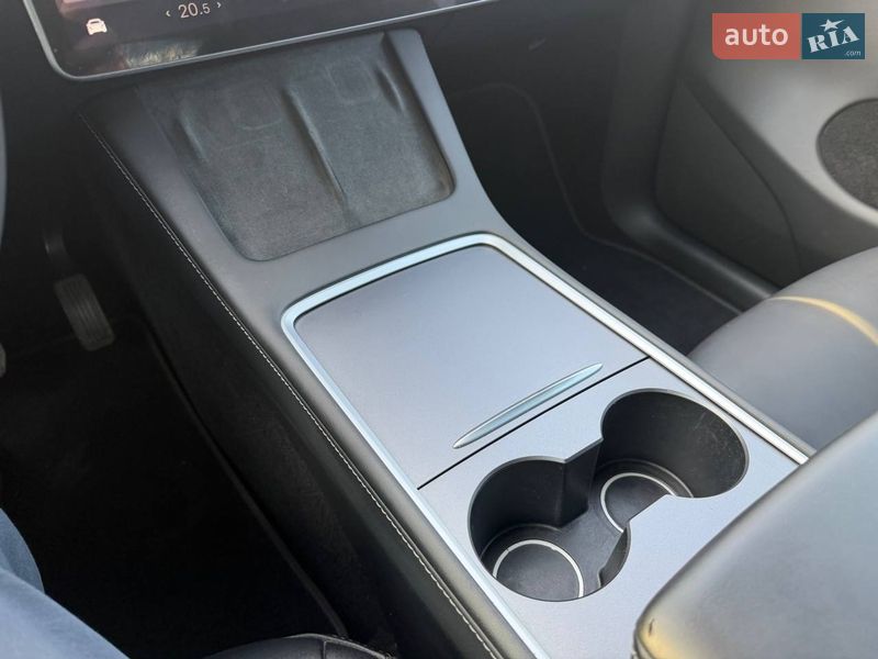 Внедорожник / Кроссовер Tesla Model Y 2023 в Киеве фото 36 Внедорожник / Кроссовер Tesla Model Y 2023 в Киеве
