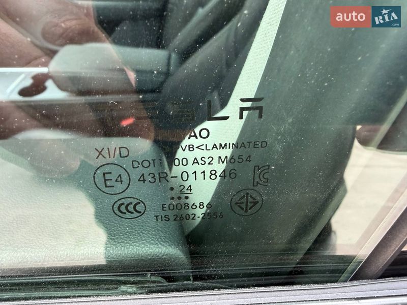 Внедорожник / Кроссовер Tesla Model Y 2023 в Киеве фото 40 Внедорожник / Кроссовер Tesla Model Y 2023 в Киеве