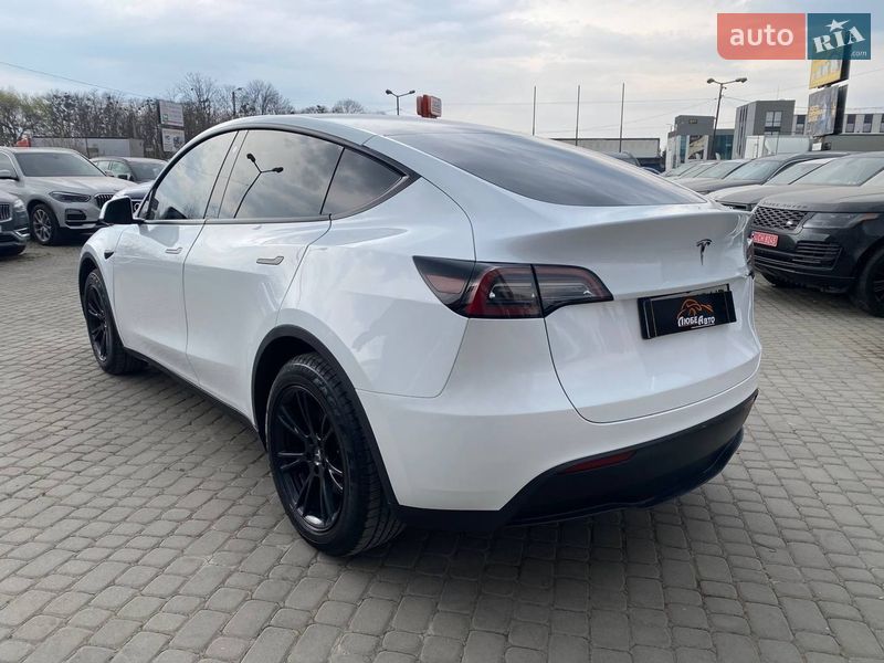 Позашляховик / Кросовер Tesla Model Y 2023 в Львові фото 5 Позашляховик / Кросовер Tesla Model Y 2023 в Львові