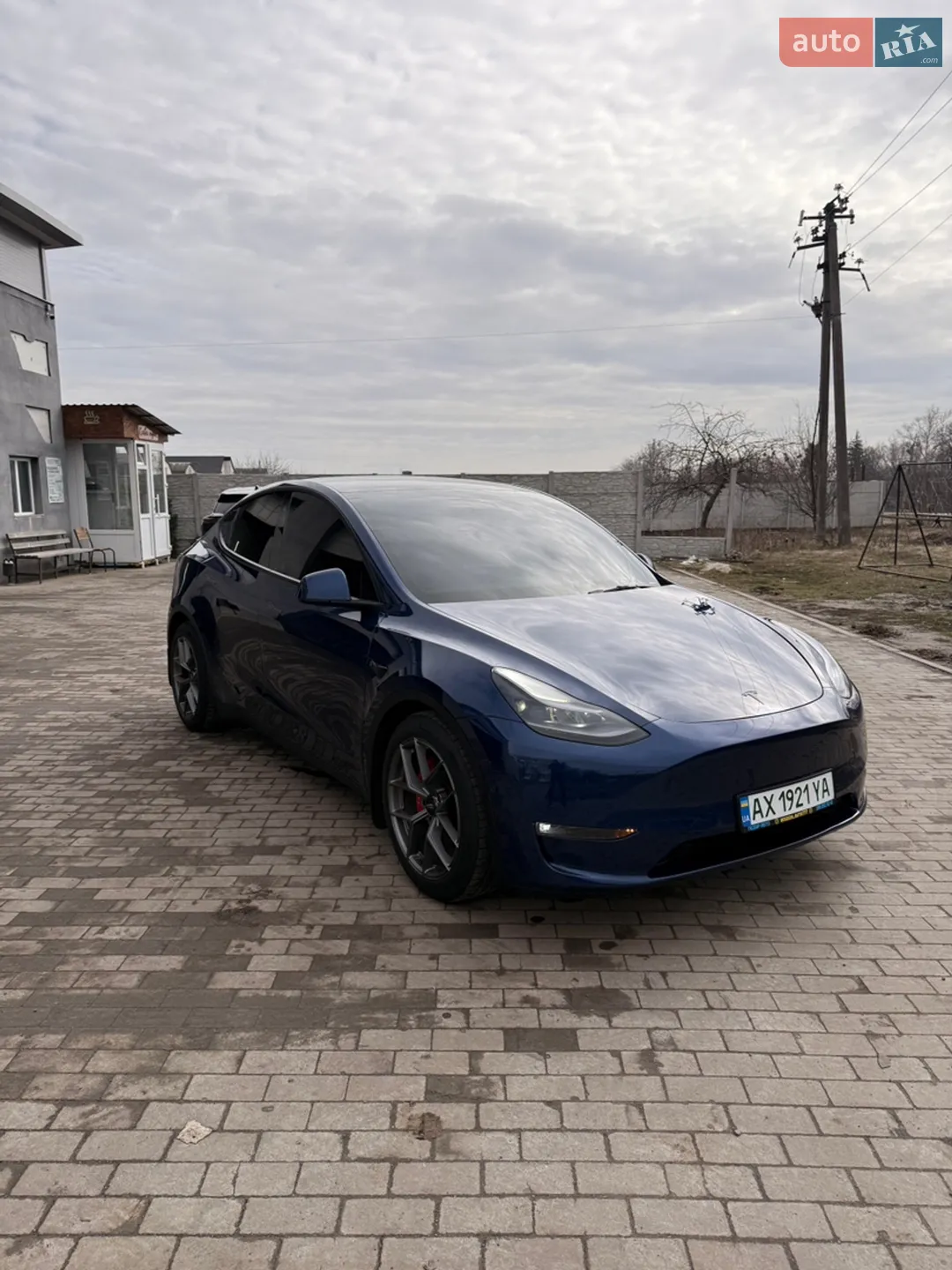 2021 Tesla Model Y - мініатюра 3