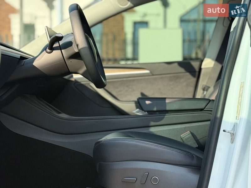 Внедорожник / Кроссовер Tesla Model Y 2022 в Белой Церкви