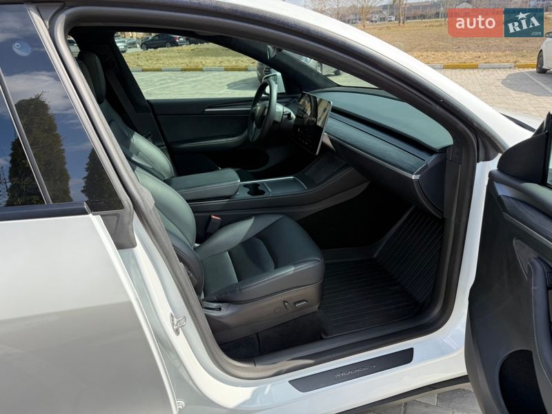 Внедорожник / Кроссовер Tesla Model Y 2023 в Киеве фото 11 Внедорожник / Кроссовер Tesla Model Y 2023 в Киеве