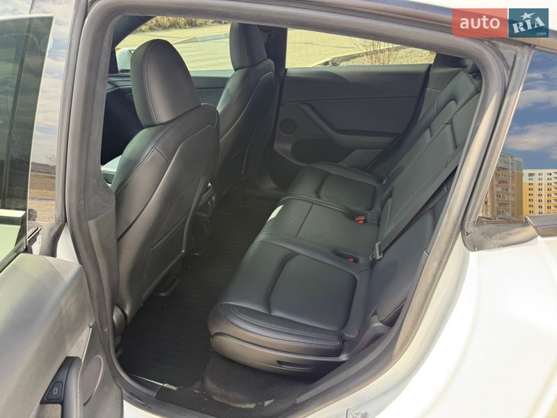 Внедорожник / Кроссовер Tesla Model Y 2023 в Киеве фото 22 Внедорожник / Кроссовер Tesla Model Y 2023 в Киеве