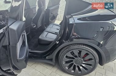 Внедорожник / Кроссовер Tesla Model Y 2023 в Киеве