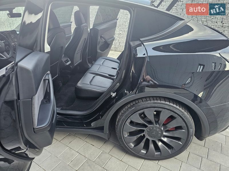 Внедорожник / Кроссовер Tesla Model Y 2023 в Киеве фото 13 Внедорожник / Кроссовер Tesla Model Y 2023 в Киеве