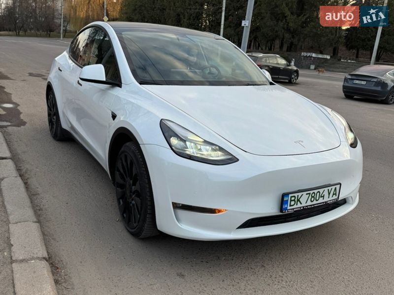 Tesla Model Y 2022 Tesla Model Y 2022